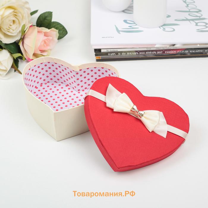 Набор подарочных коробок сердце 3 в 1, Белый - алый, 21×19×9 - 15.5×14×6 см