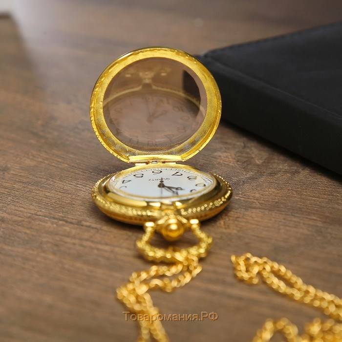 Часы карманные "Классика", кварцевые, d циферблата-4.5 см, золотые
